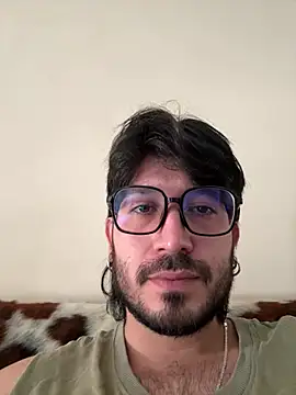 Snapshot of Ackerman_Eren_ chatting on 01/19/25, 04:14 Ackerman Eren  online show from 01/19/25, 04:14