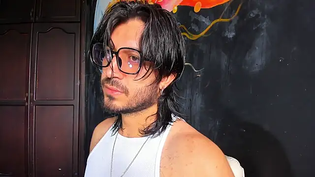 Snapshot of Ackerman_Eren_ chatting on 11/01/25, 03:14 Ackerman Eren  online show from 11/01/25, 03:14