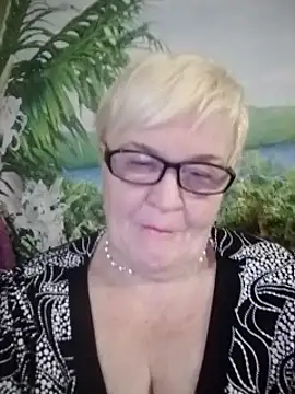 VioletSweet566 online show from 12/04/24, 05:55