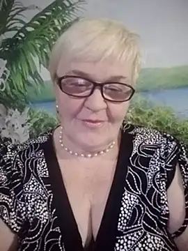 VioletSweet566 online show from 12/08/24, 06:50