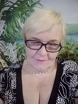 VioletSweet566 online show from 12/14/24, 08:56