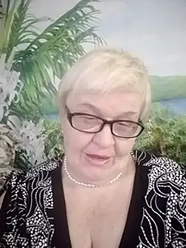 VioletSweet566 online show from 01/18/25, 08:31