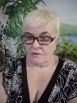 VioletSweet566 online show from 02/05/25, 10:08