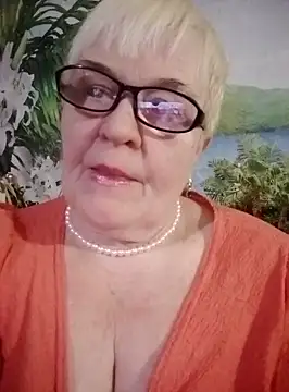 VioletSweet566 online show from 02/12/25, 07:13