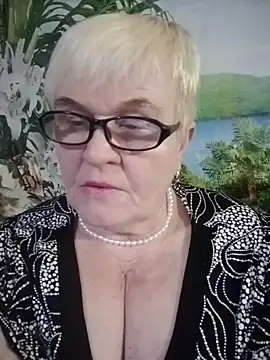 VioletSweet566 online show from 02/21/25, 08:05