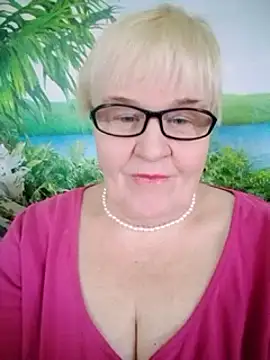 VioletSweet566 online show from 02/24/25, 10:26