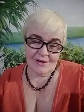 VioletSweet566 online show from 03/13/25, 06:23