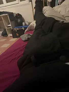 Snapshot of pignoufe chatting on 03/02/26, 06:15 pignoufe online show from 03/02/26, 06:15