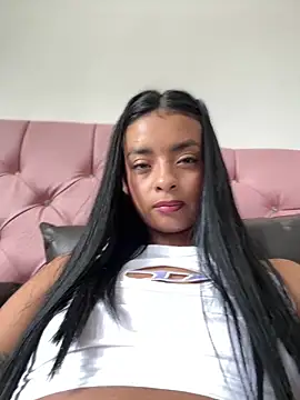 Laura fernandezII online show from 03/10/25, 06:01