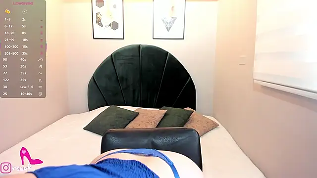 LenaRuiz  online show from 07/01/26, 12:07