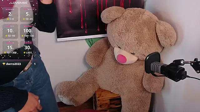 Snapshot of _sharlotte777 chatting on 01/28/25, 02:21 sharlotte777 online show from 01/28/25, 02:21