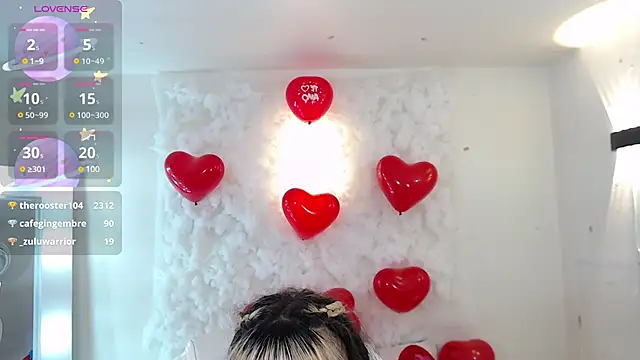 Snapshot of _sharlotte777 chatting on 02/14/25, 10:14 sharlotte777 online show from 02/14/25, 10:14