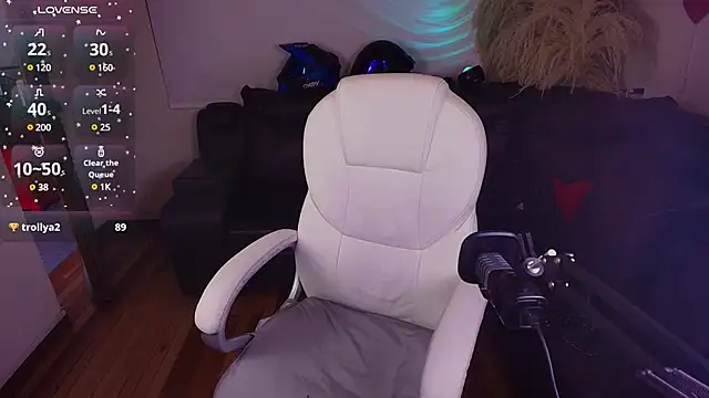 Snapshot of _sharlotte777 chatting on 02/25/25, 07:47 sharlotte777 online show from 02/25/25, 07:47