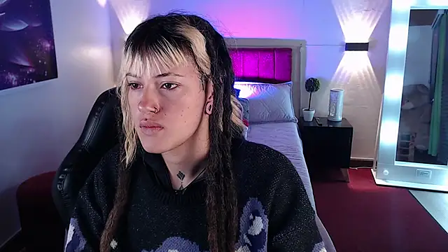 Snapshot of _sharlotte777 chatting on 03/12/25, 01:08 sharlotte777 online show from 03/12/25, 01:08