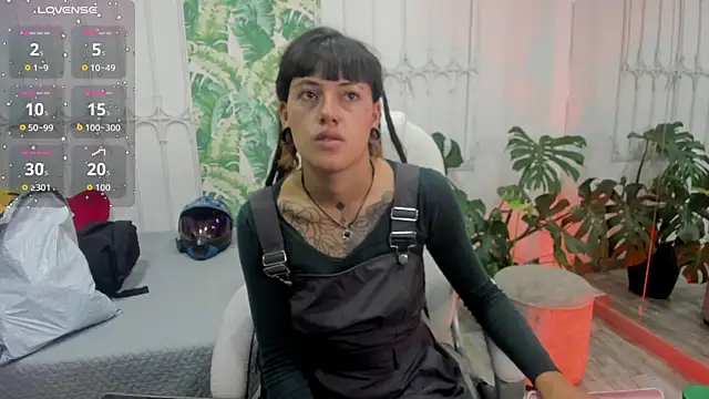 Snapshot of _sharlotte777 chatting on 11/29/25, 03:59 sharlotte777 online show from 11/29/25, 03:59