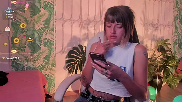 Snapshot of _sharlotte777 chatting on 01/08/26, 02:30 sharlotte777 online show from 01/08/26, 02:30