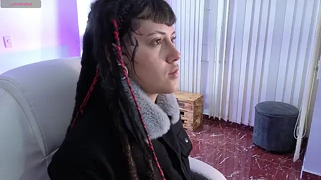 Snapshot of _sharlotte777 chatting on 02/05/26, 01:05 sharlotte777 online show from 02/05/26, 01:05