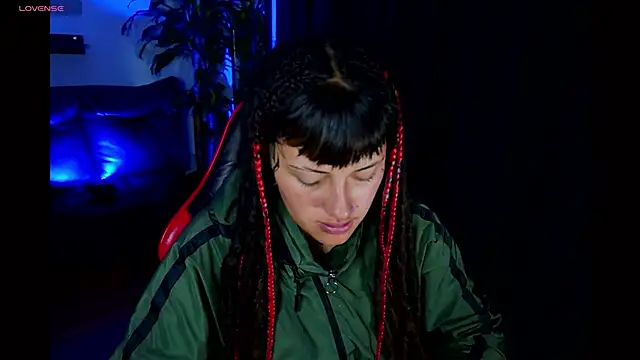 Snapshot of _sharlotte777 chatting on 02/21/26, 04:08 sharlotte777 online show from 02/21/26, 04:08