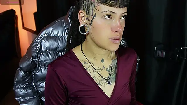  sharlotte777 online show from 04/01/26, 02:14