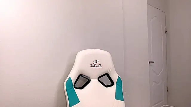 Risalynn online show from 01/17/25, 03:23