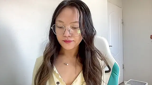 Risalynn online show from 01/25/25, 06:23