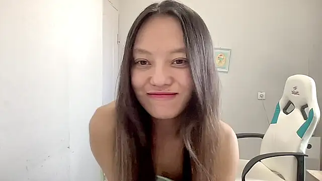 Risalynn online show from 02/15/25, 06:33