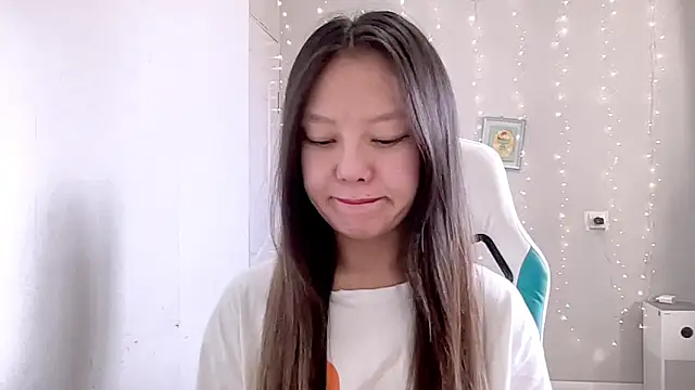 Risalynn online show from 03/13/25, 03:33