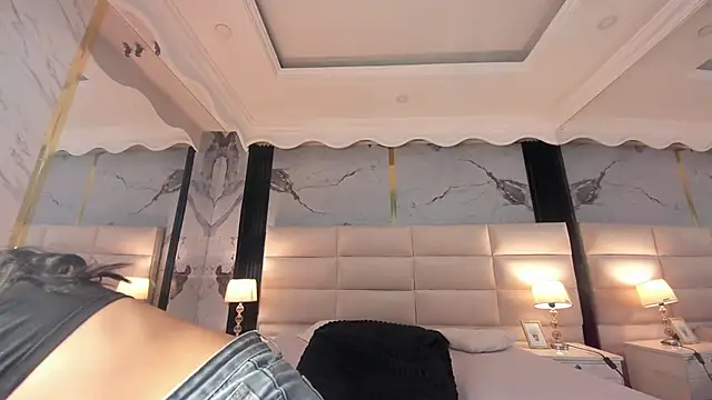 Princess Violett online show from 11/10/25, 02:38