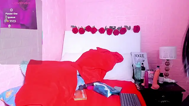 Snapshot of LYAA_COLLINS_ chatting on 11/13/25, 11:42 LYAA COLLINS online show from 11/13/25, 11:42