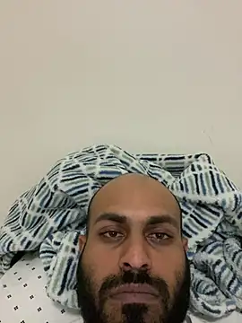 Snapshot of islandvybee55 chatting on 03/09/25, 11:46 islandvybee55 online show from 03/09/25, 11:46