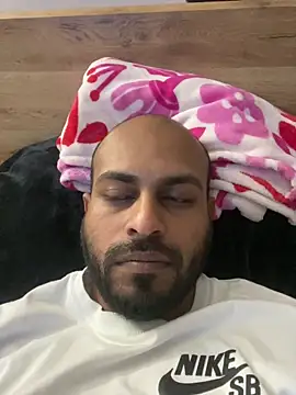 islandvybee55 online show from 04/06/26, 03:24