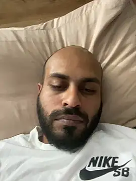 islandvybee55 online show from 04/15/26, 09:04