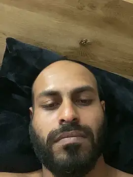 islandvybee55 online show from 04/22/26, 03:02