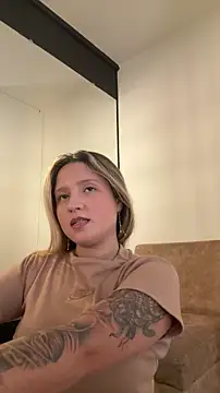 MiaPetit  online show from 12/20/25, 06:04