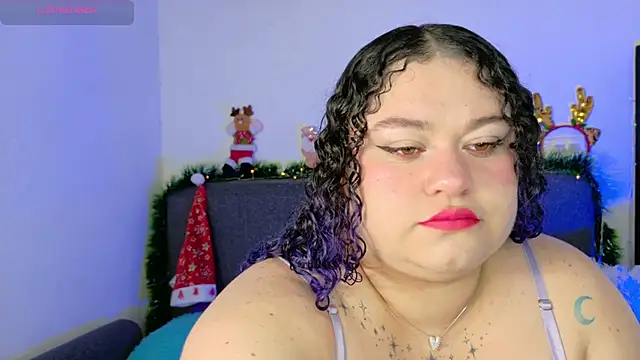 lunitaa0 online show from 11/26/25, 03:18