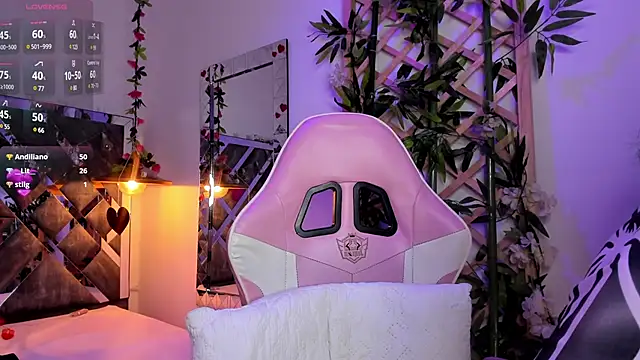 Snapshot of Nanachi_Cook chatting on 01/21/25, 11:55 Nanachi Cook online show from 01/21/25, 11:55