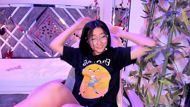 Snapshot of Nanachi_Cook chatting on 01/24/25, 02:18 Nanachi Cook online show from 01/24/25, 02:18