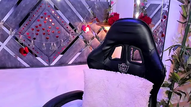 Snapshot of Nanachi_Cook chatting on 03/07/25, 12:37 Nanachi Cook online show from 03/07/25, 12:37