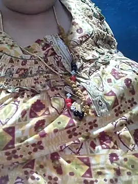 tamilthanushri online show from 04/21/26, 03:35