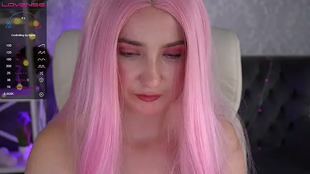 LolaBloomm online show from 12/08/24, 09:52