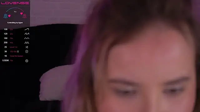 LolaBloomm online show from 12/21/24, 12:42