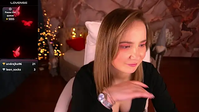 LolaBloomm online show from 01/09/25, 12:14