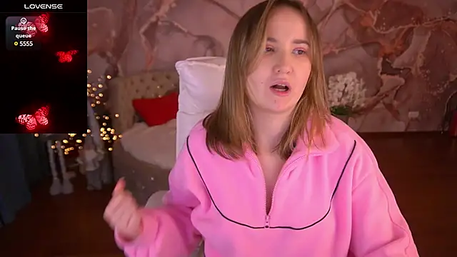 LolaBloomm online show from 01/19/25, 12:06