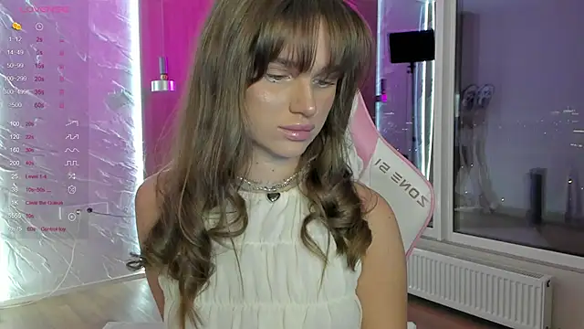 Snapshot of aesthetics__tease chatting on 10/11/25, 12:36 aesthetics tease online show from 10/11/25, 12:36
