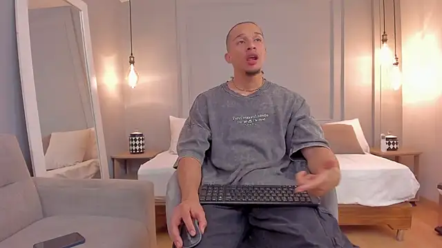 Snapshot of Dominick_star chatting on 11/10/25, 04:22 Dominick star online show from 11/10/25, 04:22