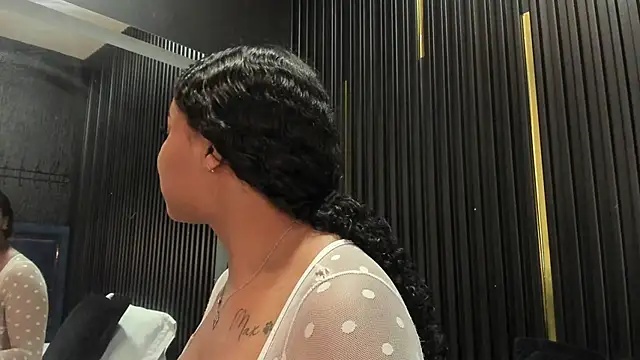 Sofi Fox  online show from 11/27/25, 07:27