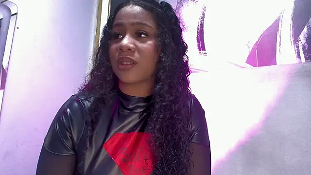 Sofi Fox  online show from 04/24/26, 04:04