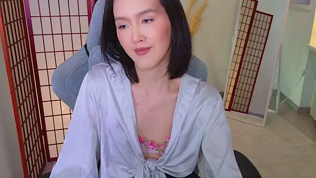 Snapshot of CarrieAmber chatting on 04/26/26, 01:53 CarrieAmber online show from 04/26/26, 01:53