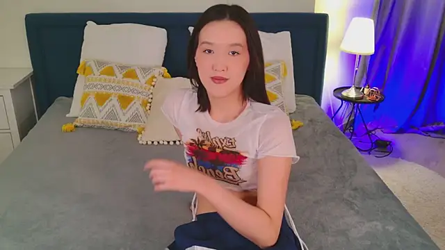 Snapshot of CarrieAmber chatting on 05/09/26, 02:00 CarrieAmber online show from 05/09/26, 02:00