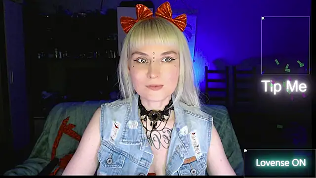 mischellemeow13 online show from 05/14/26, 11:11